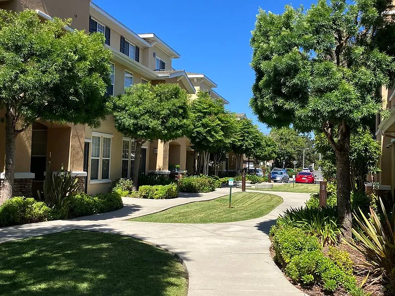 de Tolosa Ranch Apartments — Photo 31