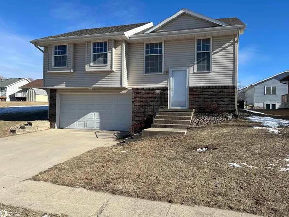 822 High Ridge Rd, Carroll, IA 51401
