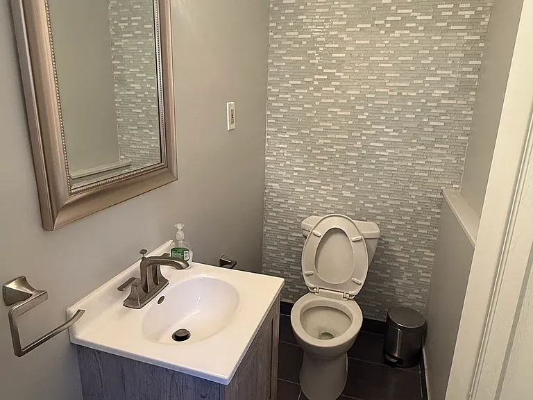 23450 Wilson Ave — Photo 11