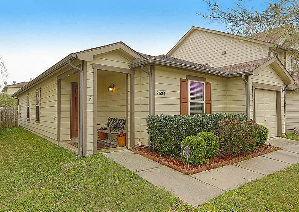 1st image of 2634 Skyview Grove Ct
