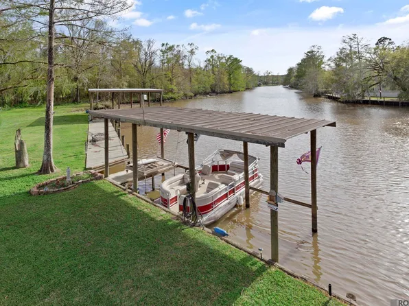 14601 Paradise Rd, Maurepas, LA 70449