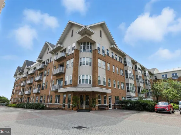 23 Pierside Dr Unit 319, Baltimore, MD 21230
