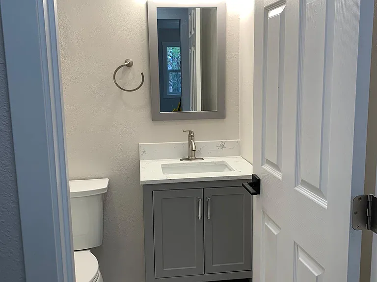 828 N Fee St — Photo 16