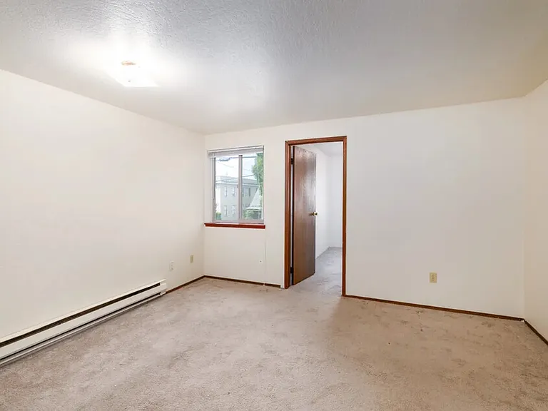 Alder Apartments — Photo 14
