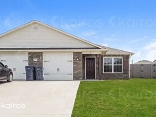 3894 Thomas St #B, Siloam Springs, AR 72761