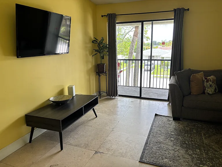 19700 SW 103rd Ct — Photo 7