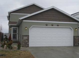 4765 50th Ave S, Fargo, ND 58104