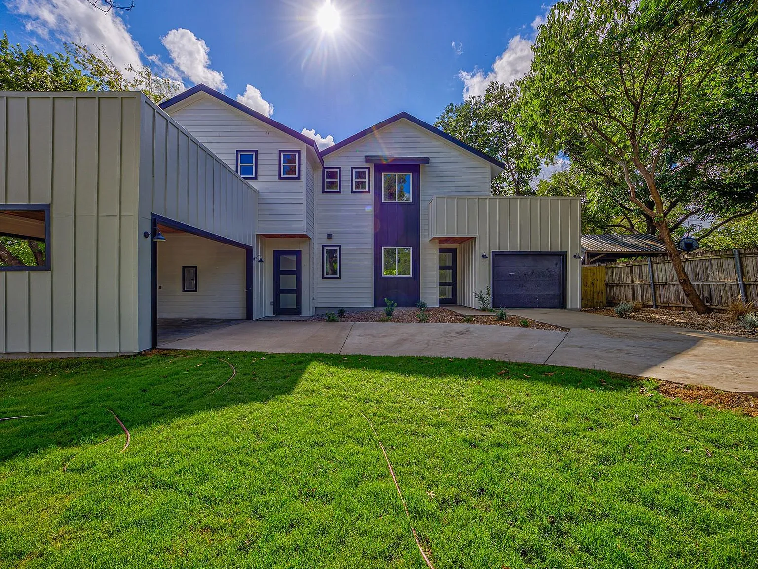 3 bed, 3.5 bath, 1830 sqft, $3,000 — Photo 1