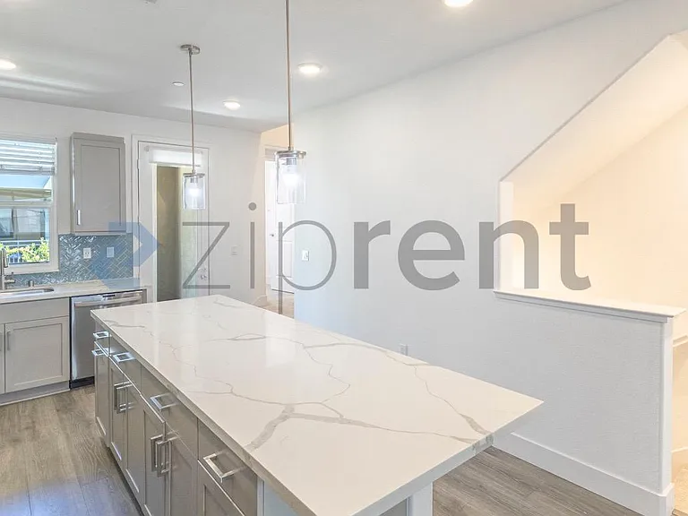 323 Alviso Ter — Photo 10