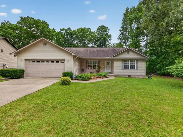 4024 Chica Rd, Crossville, TN 38572