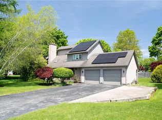 95 Exeter Rd, North Kingstown, RI 02852