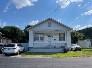 117 3rd St, Hazard, KY 41701