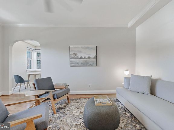 4th image of 3925 Davis Pl NW APT B7