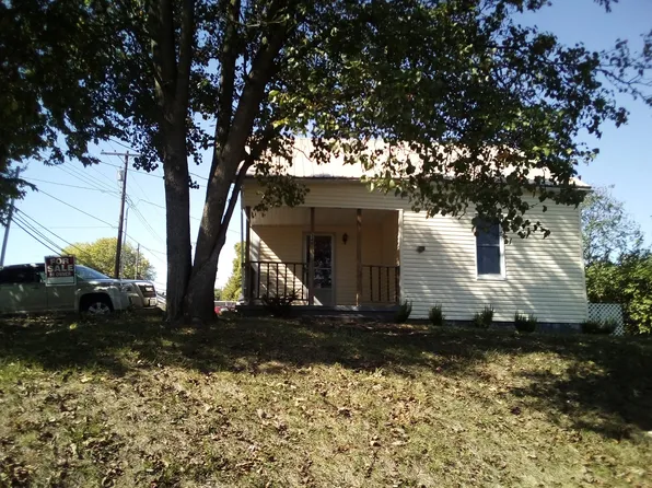 349 E High St, Circleville, OH 43113