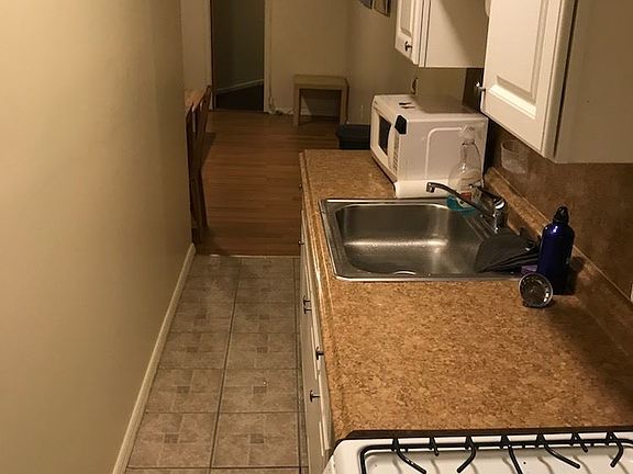 3rd image of 819 2nd Ave APT 2