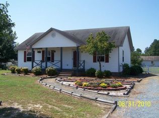 9320 McLeod Rd, Laurinburg, NC 28352