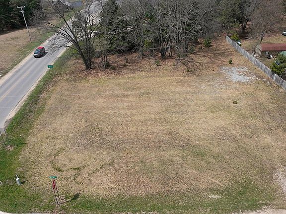 4th image of 3976 Snyder Rd