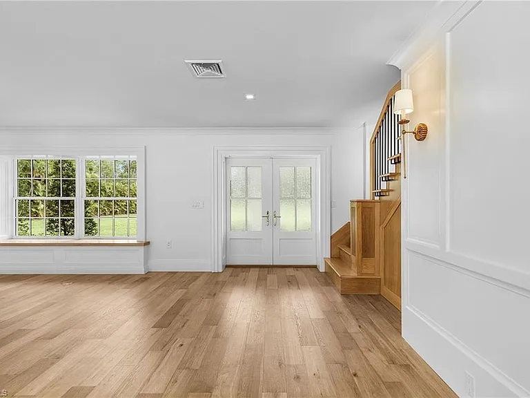 6155 Standing Oaks Ln — Photo 23
