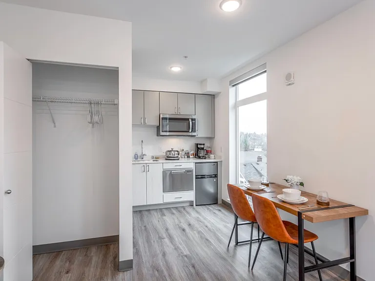 Fifty-Two Apartments — Photo 48