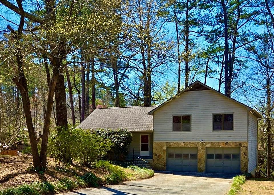 1st image of 326 Rockland Way