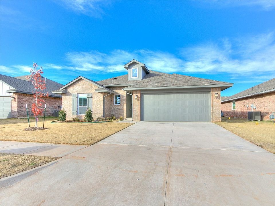 11833 SW 9th St, Yukon, OK 73099 | Zillow