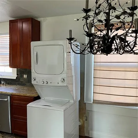 2 bed, 1.0 bath, 1200 sqft, $1,650 — Photo 4