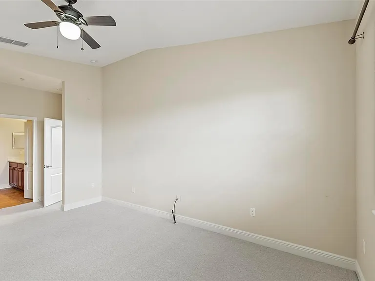 35 Riverview Bnd S #1841 — Photo 16