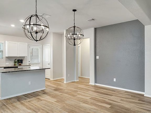 5th image of 6170 Akin Pl