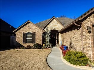 12125 SW 12th St, Yukon, OK 73099