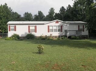 1291 Meadowland Dr, Lincolnton, NC 28092