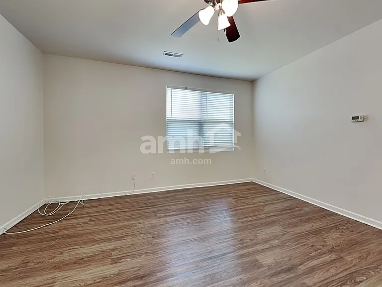271 Cameron St — Photo 7