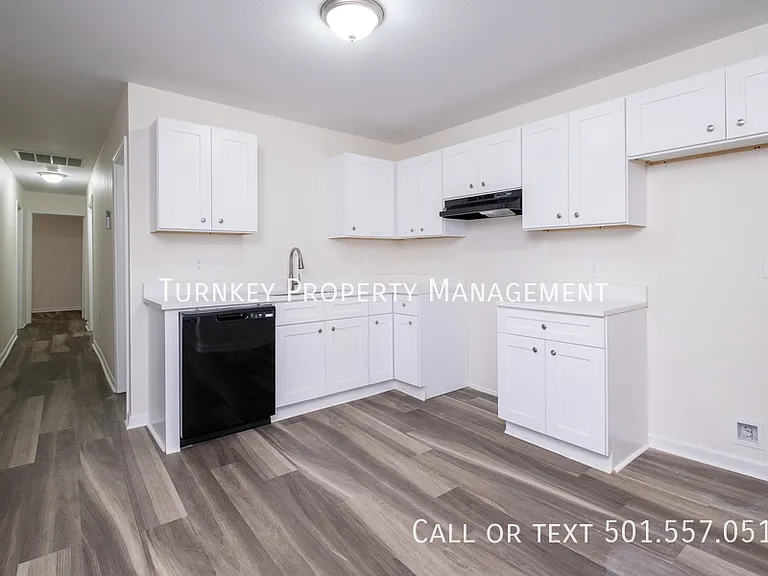 1626 Brown St #A — Photo 13