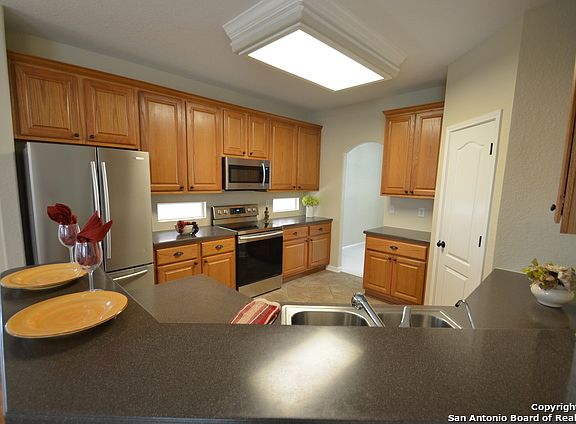 5th image of 512 Thurber Dr