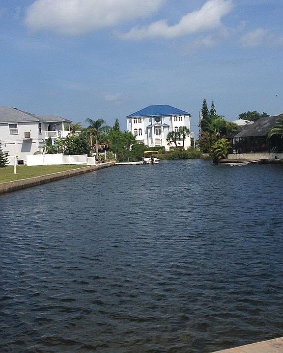 Front view canal