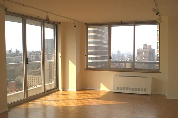 Rented by Corcoran | media 15