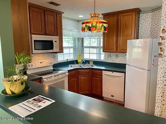 2nd image of 9412 Springmont Pl #9412