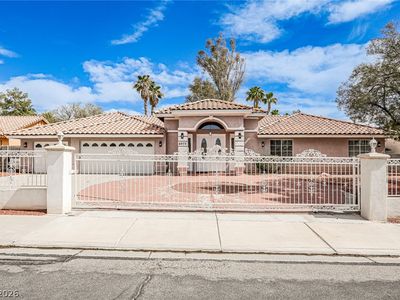 6970 Eldora Ave, Las Vegas, NV, 89117