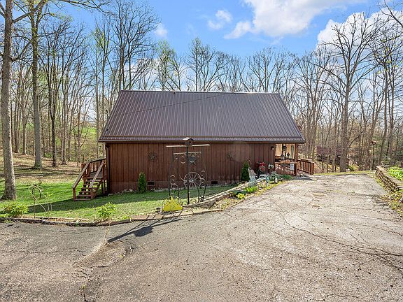 2nd image of 176 Dogwood Dr
