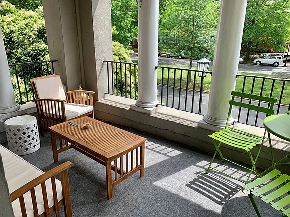 2nd image of 2824 Monument Ave APT 3