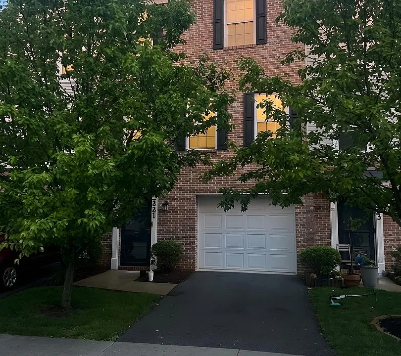 221 Faulk Dr