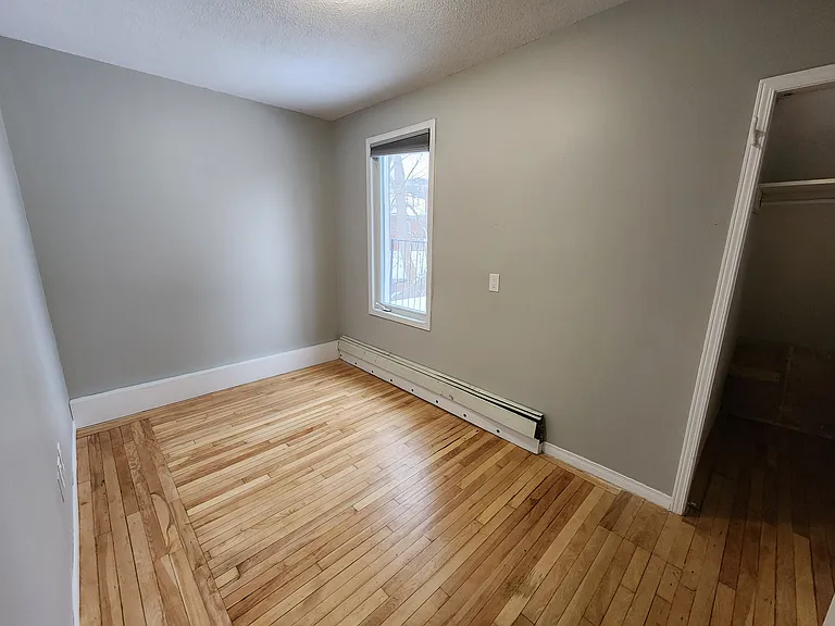 342 Somerset St E #B — Photo 11