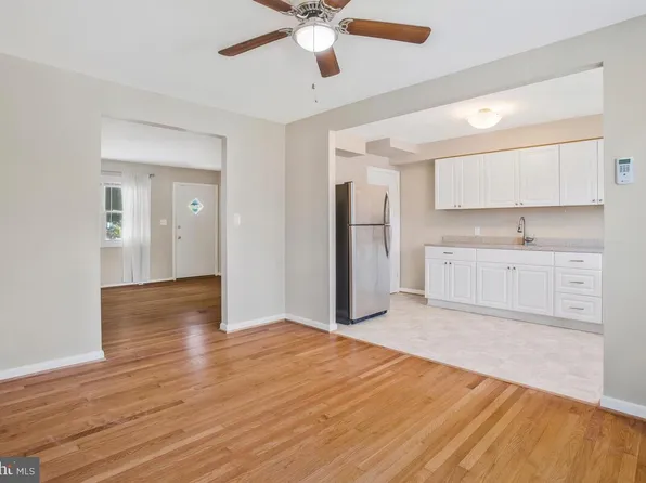 5112 4th St, Baltimore, MD 21225