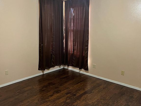 3rd image of 2724 Smith Blvd