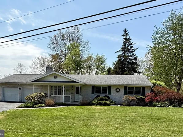 310 Hemlock Rd, Mechanicsburg, PA 17055