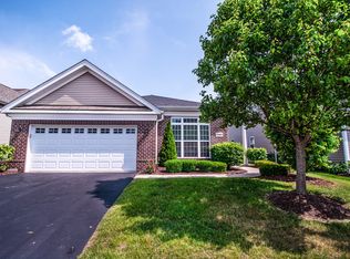 3907 Eagle Ridge Dr, Elgin, IL 60124