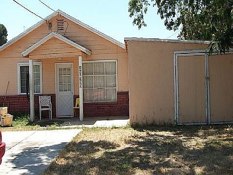 1st image of 4026 Cottage Dr