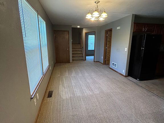5th image of 2105 Spring Garden St