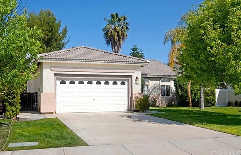 1st image of 39618 Saba Ct