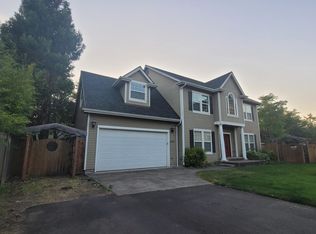 520 Honeysuckle Ln, Eugene, OR 97401