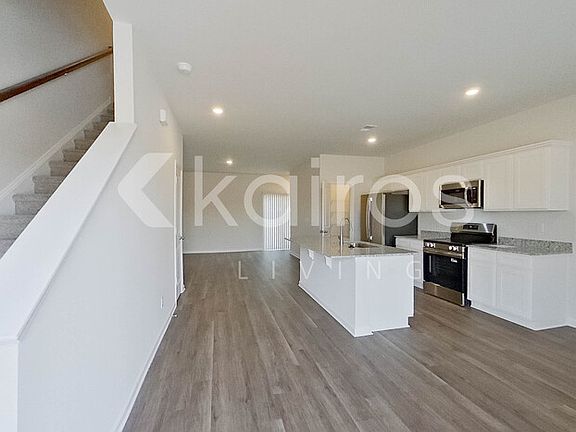 4th image of 2137 Banyon Cir